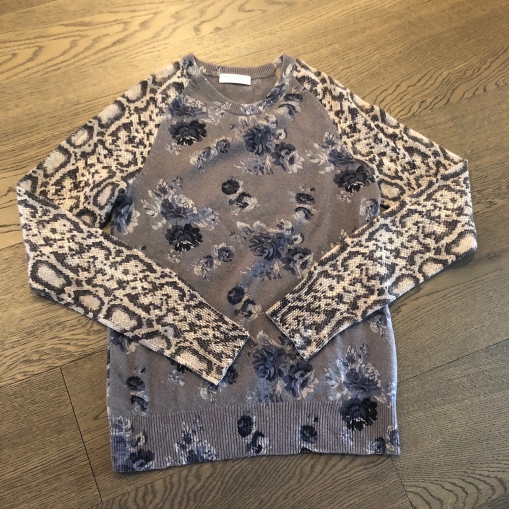 Equipment sweater xs